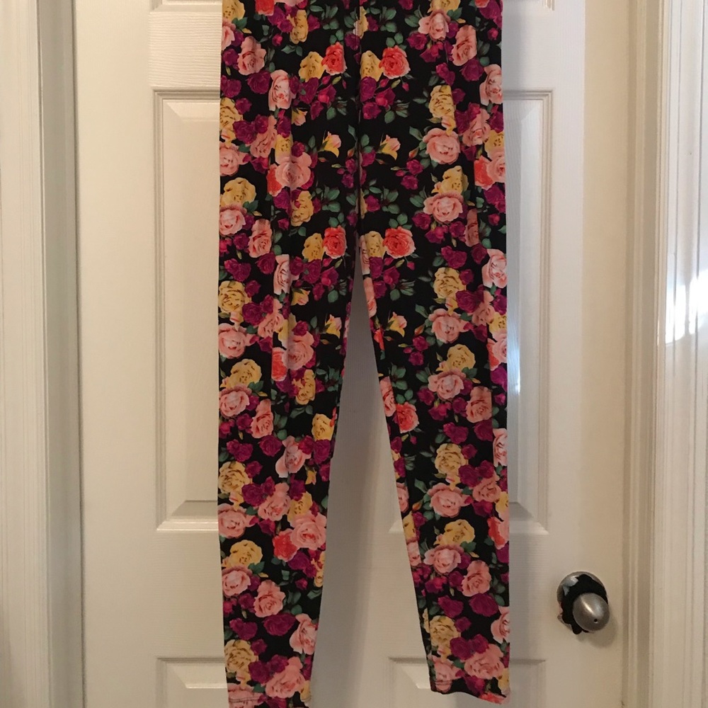 Comfortable colorful leggings